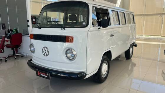 VOLKSWAGEN KOMBI 1.6 STD 8V ÁLCOOL 3P MANUAL